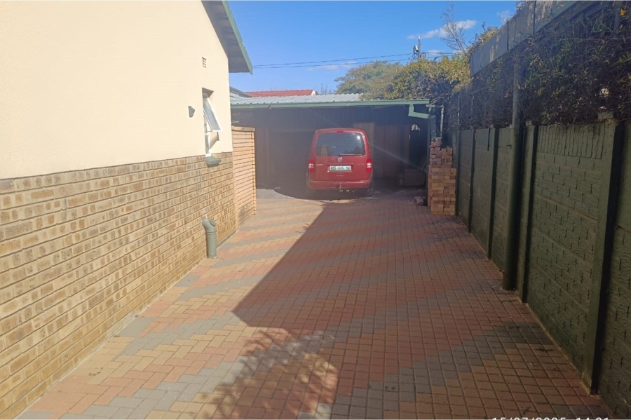 3 Bedroom Property for Sale in Orkney Park North West